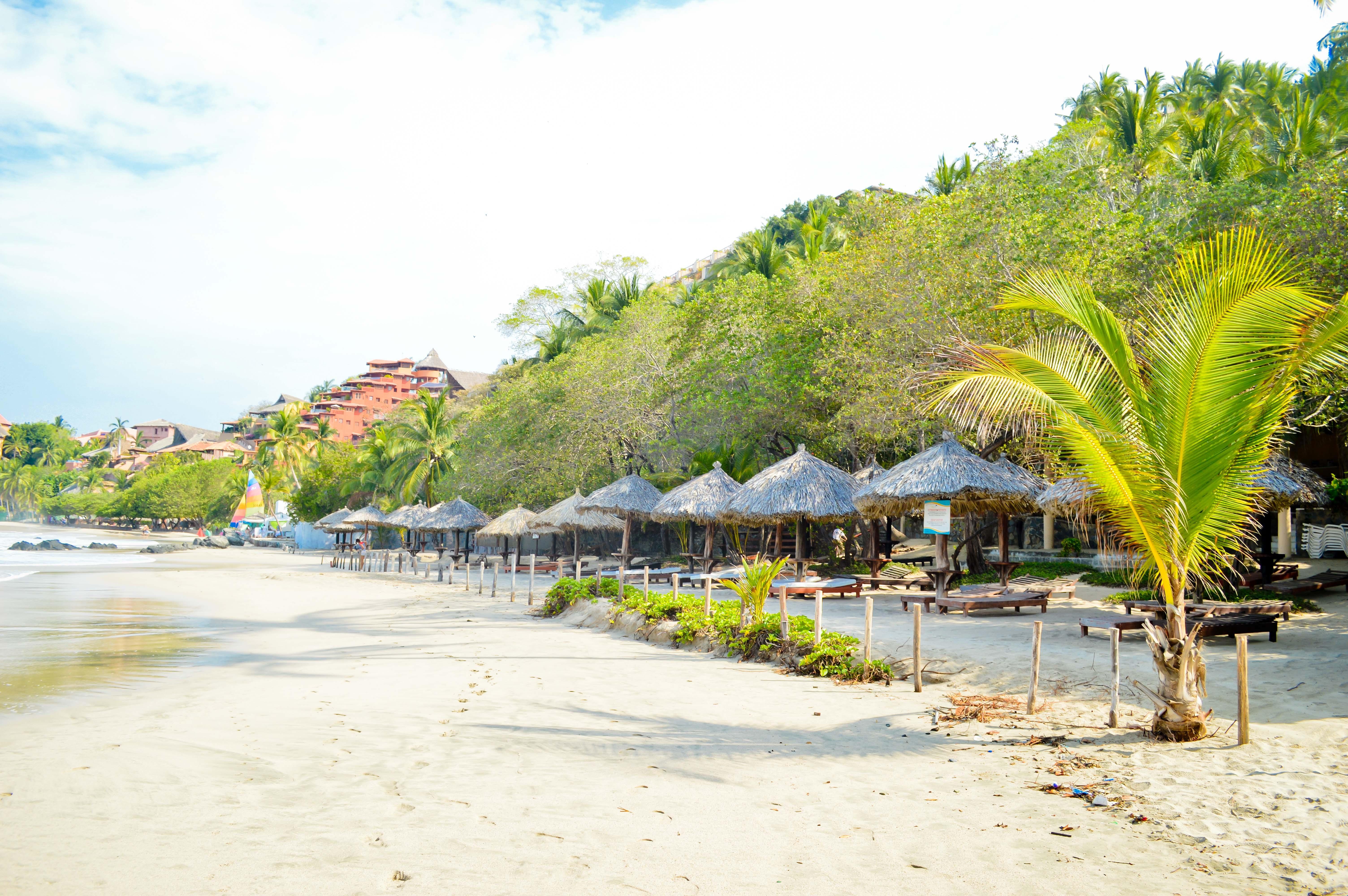HOTEL CATALINA BEACH RESORT ZIHUATANEJO 4* (Mexico) - from US$ 53 | BOOKED